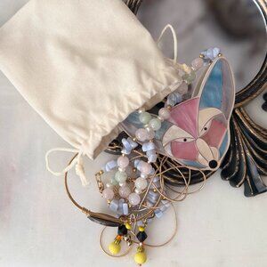 Hand-curated vintage & pre-loved jewelry mystery bag - 4 curated jewelry pieces